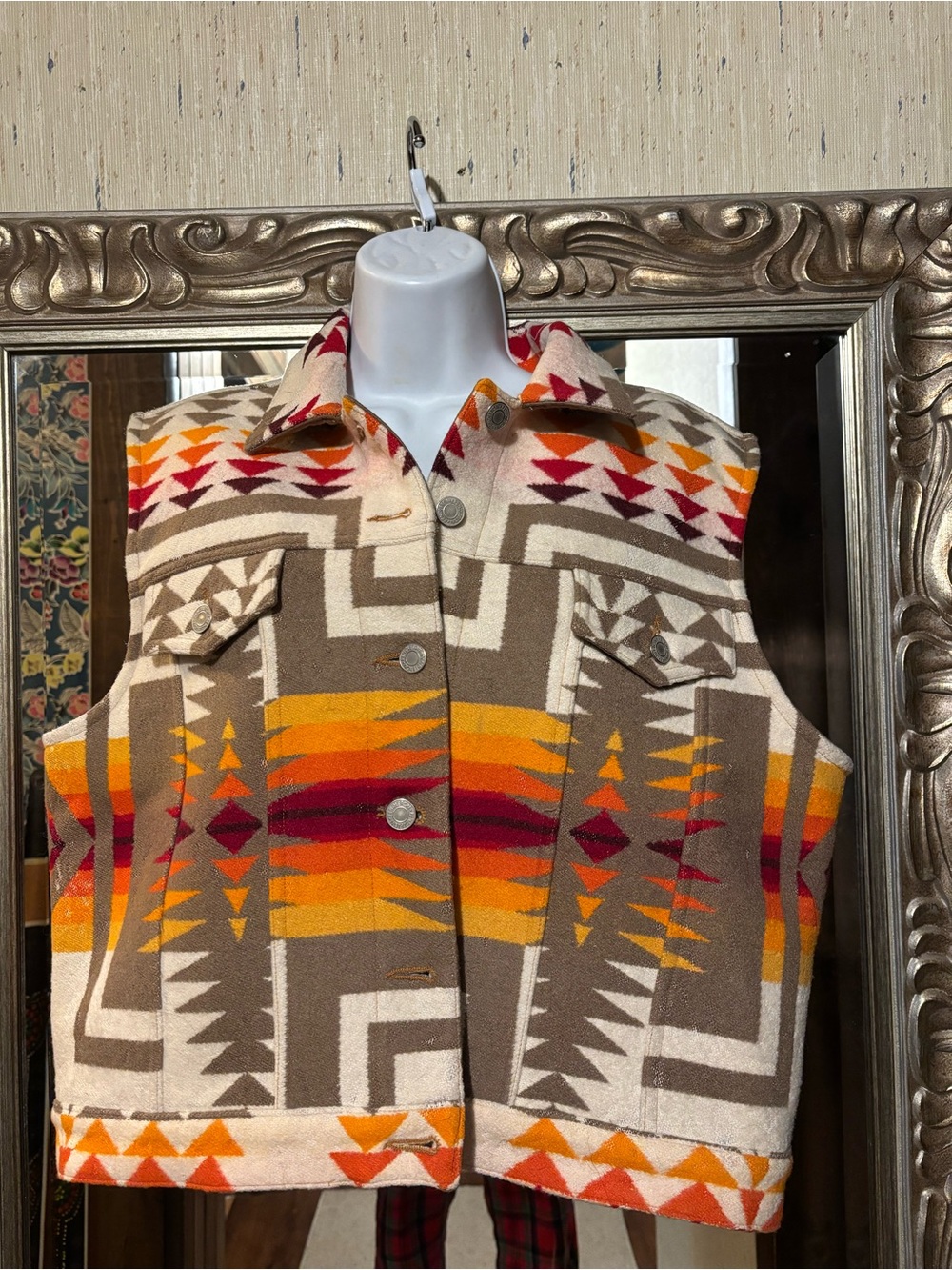 Women’s Pendleton wool southwestern button up collared vest